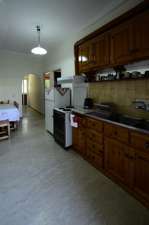 Villa Rebecca Ájos Górdios Eksteriør bilde